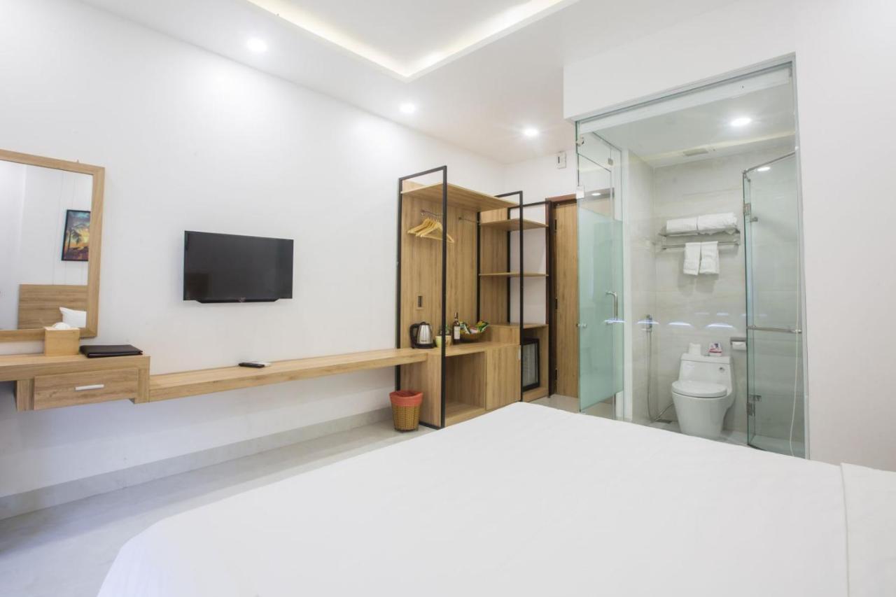 Continent Hotel Da Nang Bagian luar foto