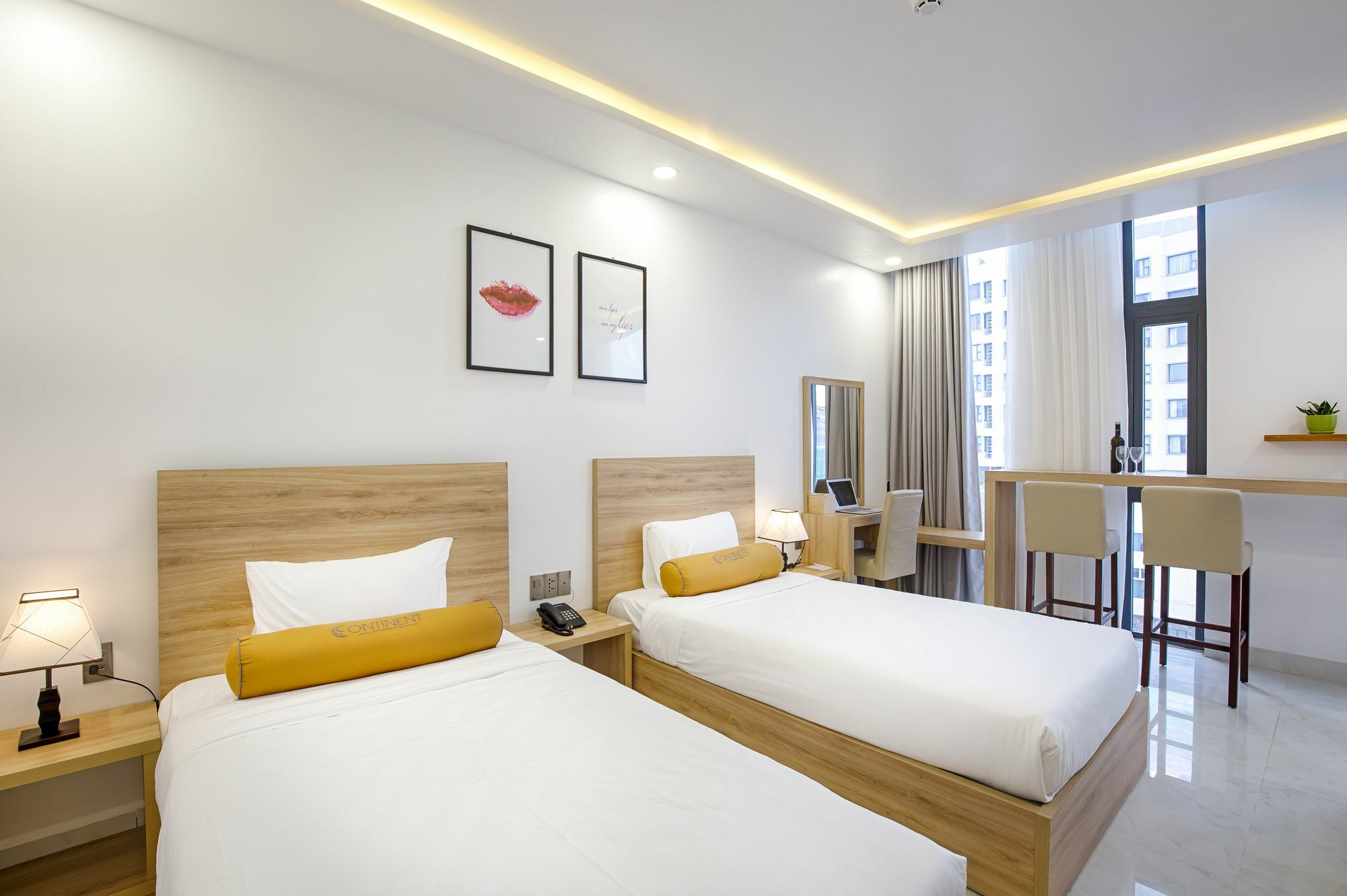 Continent Hotel Da Nang Bagian luar foto