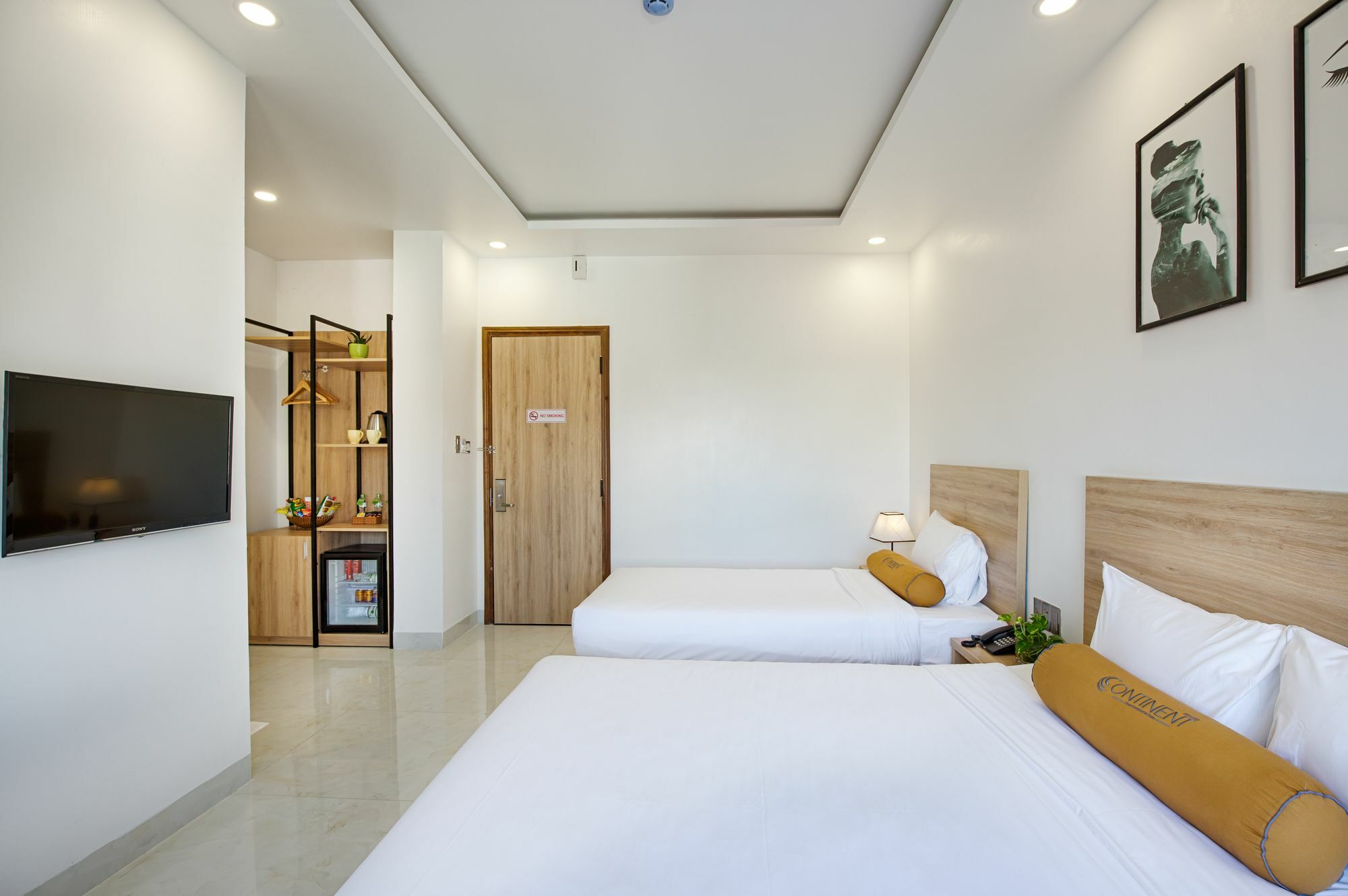 Continent Hotel Da Nang Bagian luar foto
