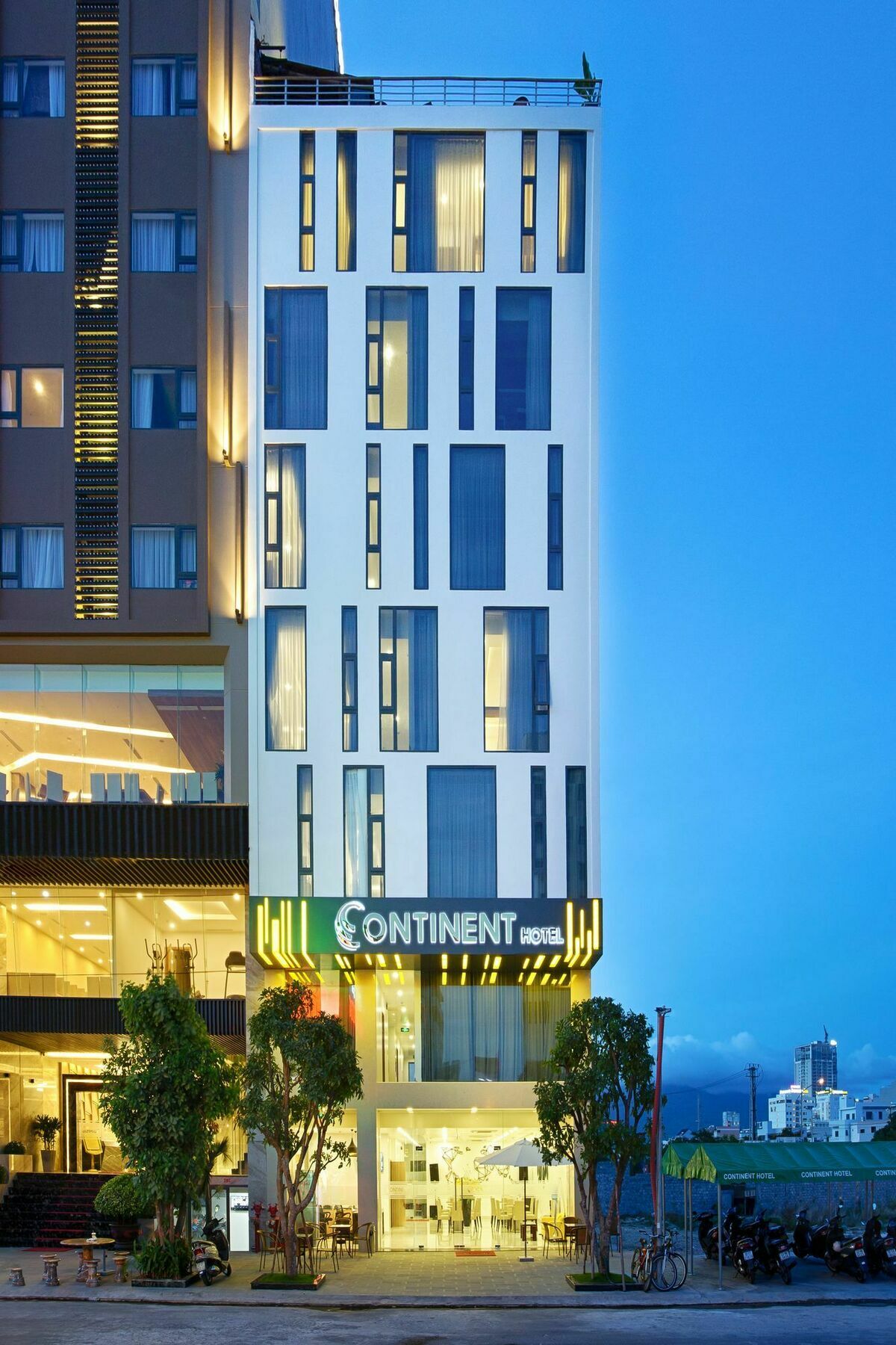 Continent Hotel Da Nang Bagian luar foto