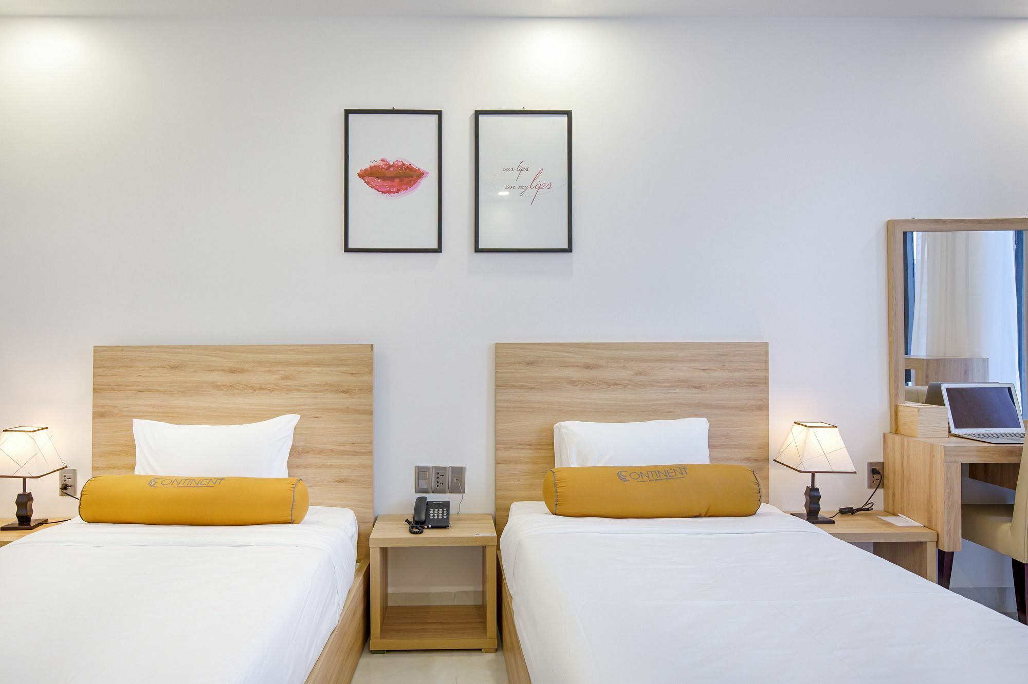Continent Hotel Da Nang Bagian luar foto